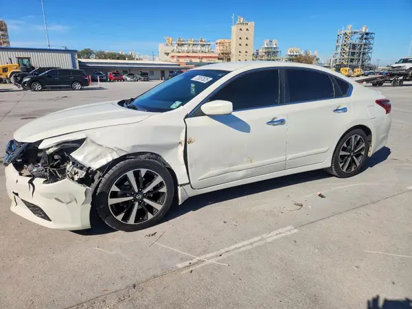 1N4AL3AP1JC103037 2018 NISSAN ALTIMA - Image 1