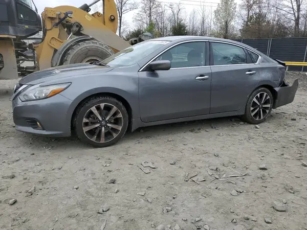 1N4AL3AP1JC103765 2018 NISSAN ALTIMA - Image 1