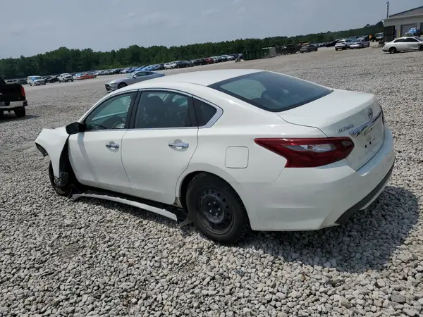 1N4AL3AP1JC104916 2018 NISSAN ALTIMA - Image 2