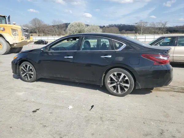1N4AL3AP1JC106617 2018 NISSAN ALTIMA - Image 2