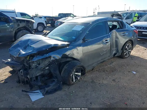 1N4AL3AP1JC106746 2018 NISSAN ALTIMA - Image 2