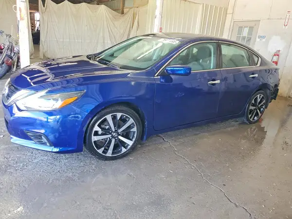 1N4AL3AP1JC109338 2018 NISSAN ALTIMA - Image 1