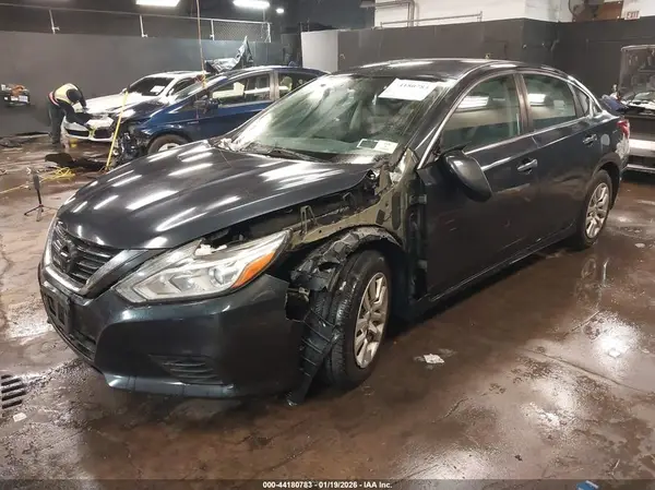 1N4AL3AP1JC109422 2018 NISSAN ALTIMA - Image 2