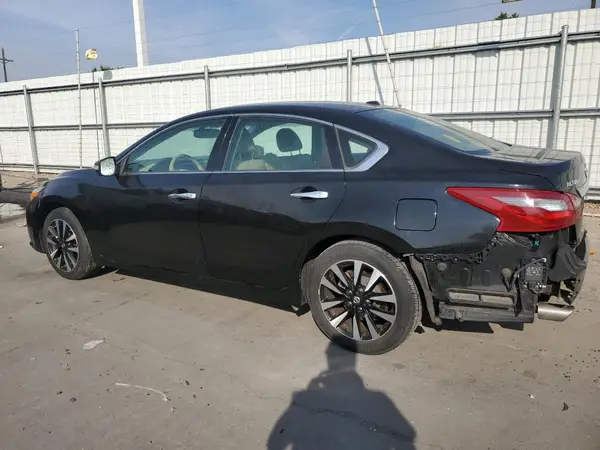 1N4AL3AP1JC112076 2018 NISSAN ALTIMA - Image 2