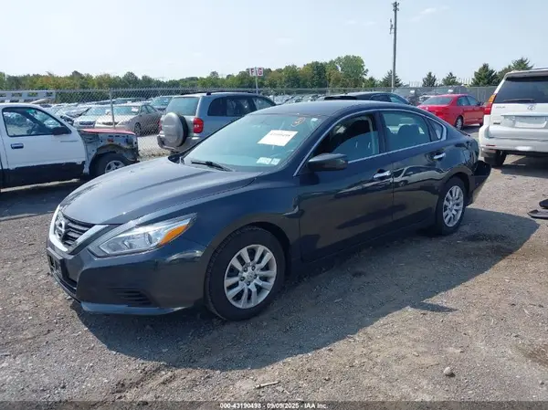 1N4AL3AP1JC112207 2018 NISSAN ALTIMA - Image 2