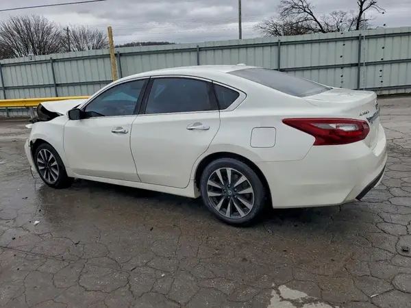 1N4AL3AP1JC115124 2018 NISSAN ALTIMA - Image 2