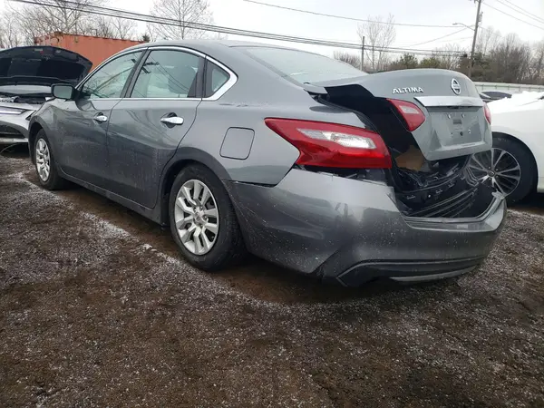 1N4AL3AP1JC115592 2018 NISSAN ALTIMA - Image 2