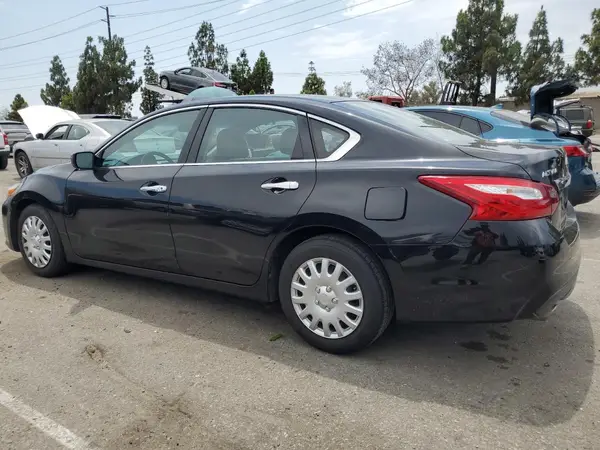 1N4AL3AP1JC116001 2018 NISSAN ALTIMA - Image 2