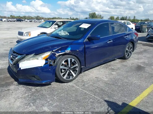 1N4AL3AP1JC116435 2018 NISSAN ALTIMA - Image 2