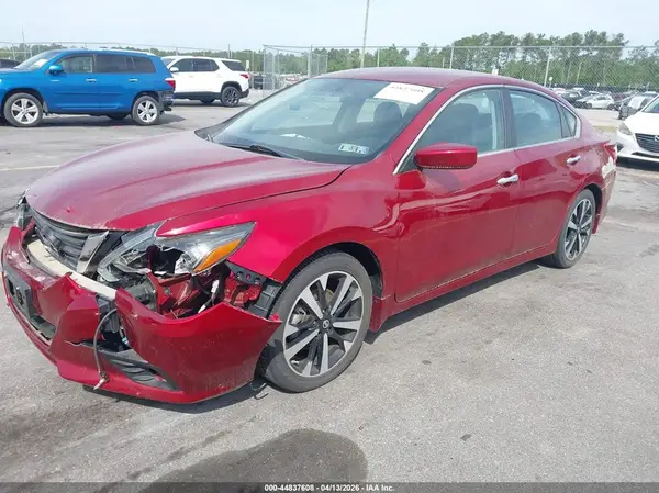 1N4AL3AP1JC117987 2018 NISSAN ALTIMA - Image 2