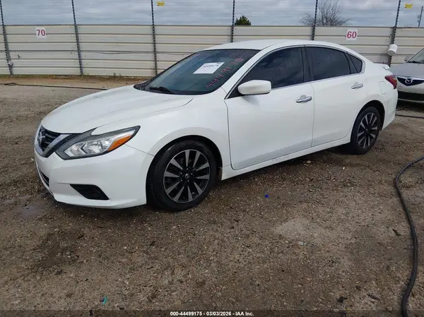 1N4AL3AP1JC119089 2018 NISSAN ALTIMA - Image 2