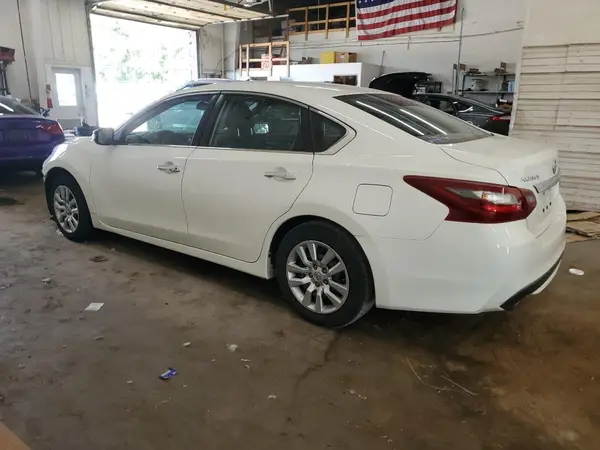 1N4AL3AP1JC119271 2018 NISSAN ALTIMA - Image 2