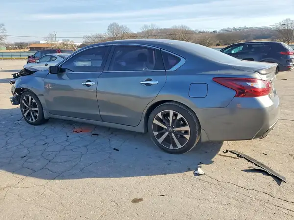 1N4AL3AP1JC120436 2018 NISSAN ALTIMA - Image 2