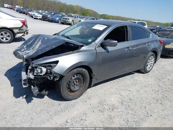 1N4AL3AP1JC122218 2018 NISSAN ALTIMA - Image 2