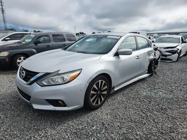 1N4AL3AP1JC122929 2018 NISSAN ALTIMA - Image 1