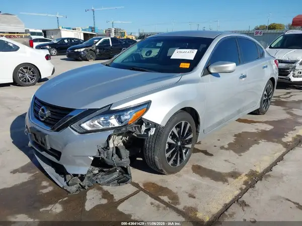 1N4AL3AP1JC125104 2018 NISSAN ALTIMA - Image 2