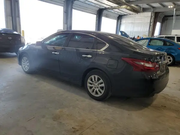 1N4AL3AP1JC128276 2018 NISSAN ALTIMA - Image 2