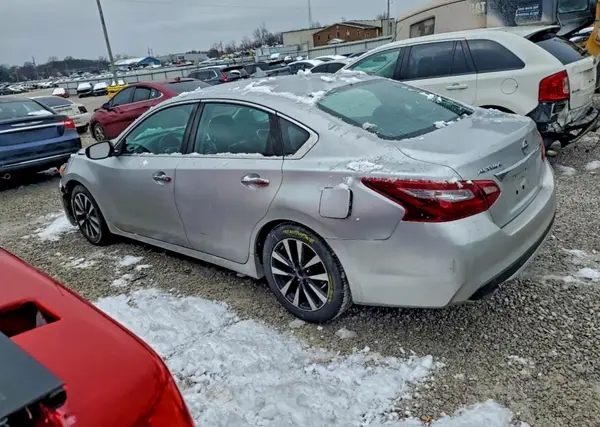 1N4AL3AP1JC128391 2018 NISSAN ALTIMA - Image 2