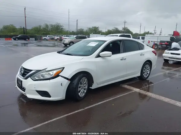 1N4AL3AP1JC128732 2018 NISSAN ALTIMA - Image 2