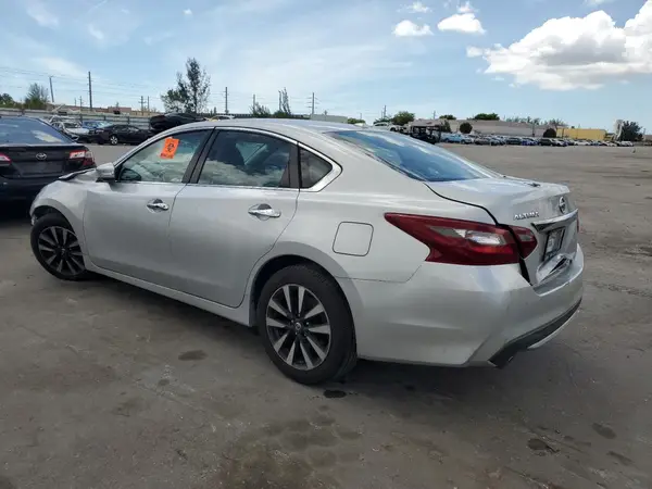 1N4AL3AP1JC129038 2018 NISSAN ALTIMA - Image 2
