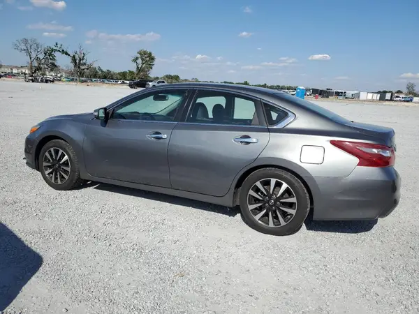 1N4AL3AP1JC129184 2018 NISSAN ALTIMA - Image 2