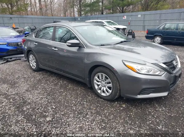 1N4AL3AP1JC130092 2018 NISSAN ALTIMA - Image 1