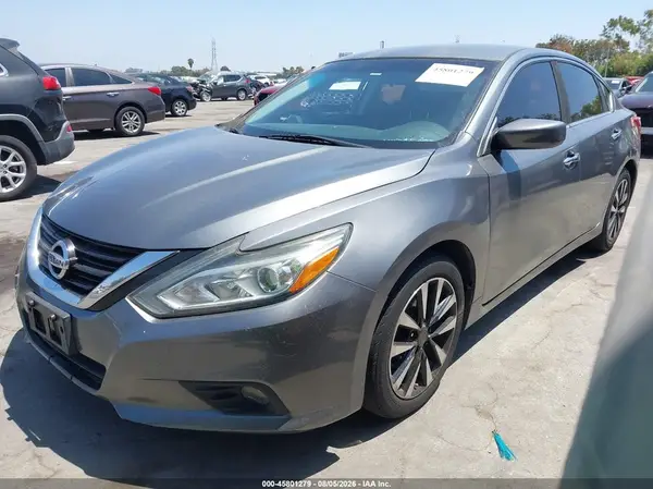 1N4AL3AP1JC130139 2018 NISSAN ALTIMA - Image 2