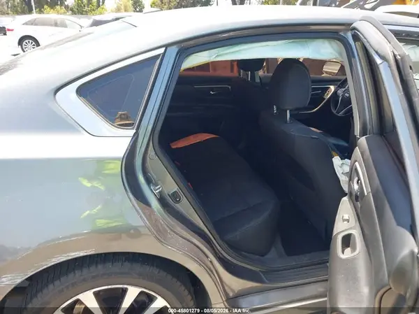 1N4AL3AP1JC130139 2018 NISSAN ALTIMA - Image 8