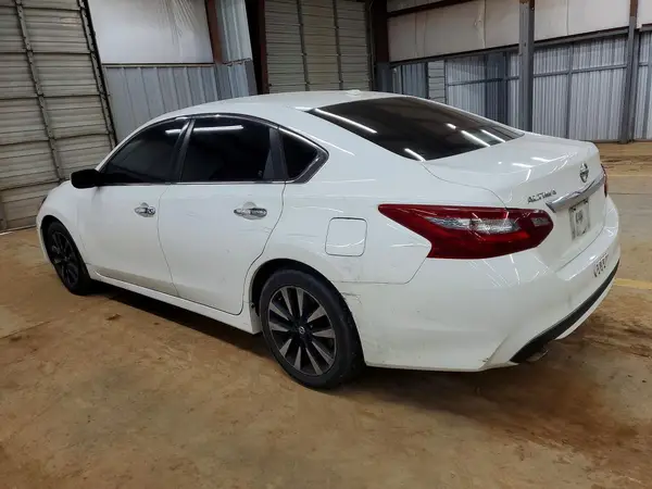 1N4AL3AP1JC130660 2018 NISSAN ALTIMA - Image 2