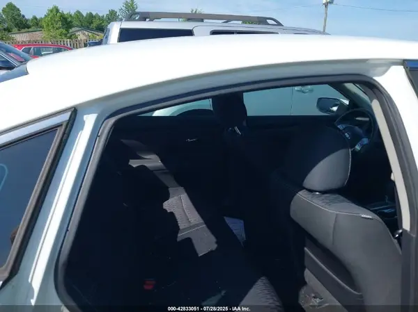 1N4AL3AP1JC132537 2018 NISSAN ALTIMA - Image 8