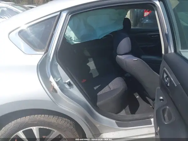 1N4AL3AP1JC134496 2018 NISSAN ALTIMA - Image 8