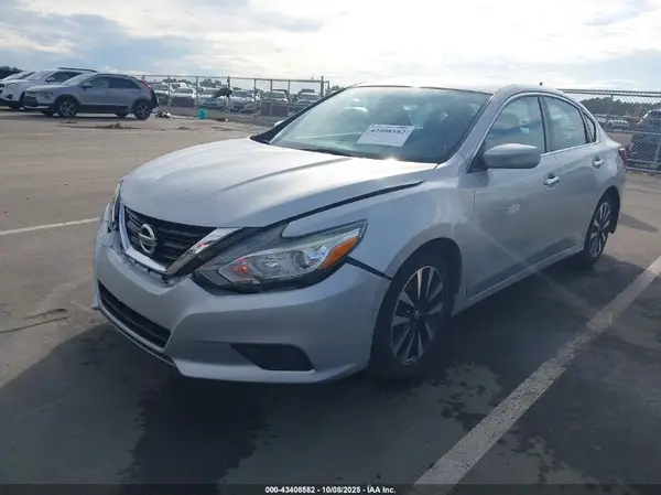 1N4AL3AP1JC134966 2018 NISSAN ALTIMA - Image 2