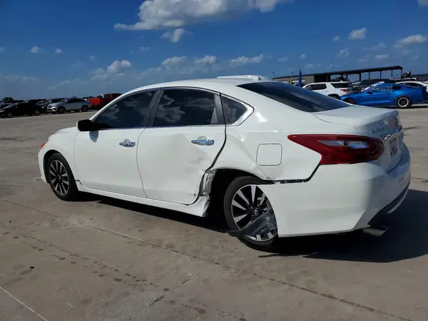 1N4AL3AP1JC136541 2018 NISSAN ALTIMA - Image 2