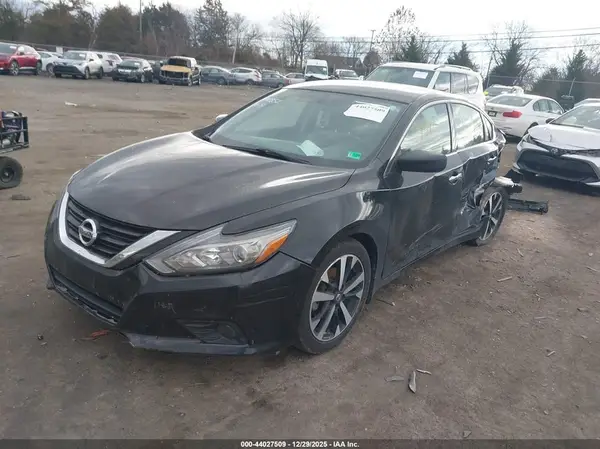 1N4AL3AP1JC139410 2018 NISSAN ALTIMA - Image 2
