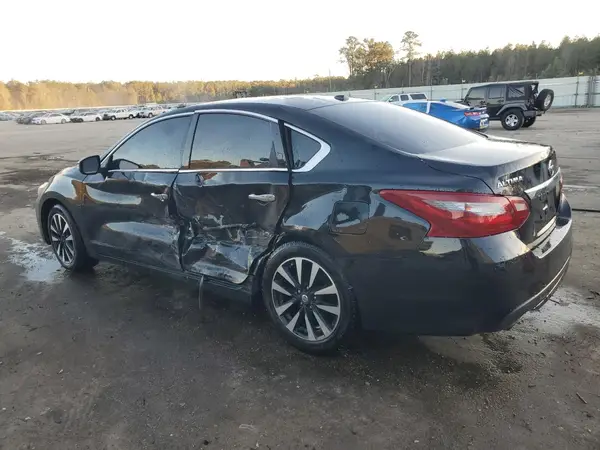 1N4AL3AP1JC139486 2018 NISSAN ALTIMA - Image 2