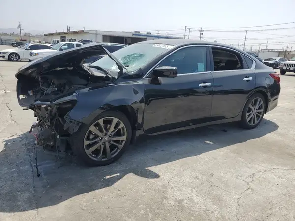 1N4AL3AP1JC141366 2018 NISSAN ALTIMA - Image 1