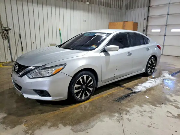 1N4AL3AP1JC144896 2018 NISSAN ALTIMA - Image 1