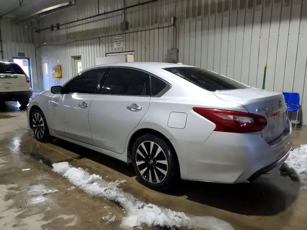 1N4AL3AP1JC144896 2018 NISSAN ALTIMA - Image 2