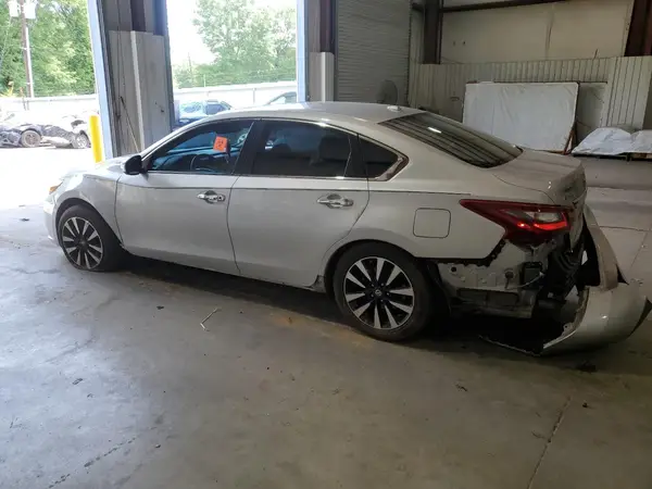 1N4AL3AP1JC146003 2018 NISSAN ALTIMA - Image 2