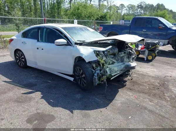 1N4AL3AP1JC146521 2018 NISSAN ALTIMA - Image 1
