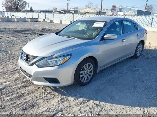 1N4AL3AP1JC148348 2018 NISSAN ALTIMA - Image 2