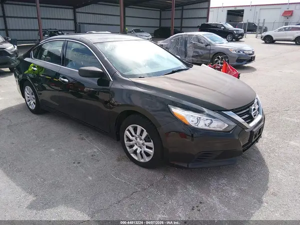 1N4AL3AP1JC148950 2018 NISSAN ALTIMA - Image 1