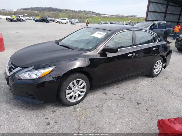 1N4AL3AP1JC148950 2018 NISSAN ALTIMA - Image 2