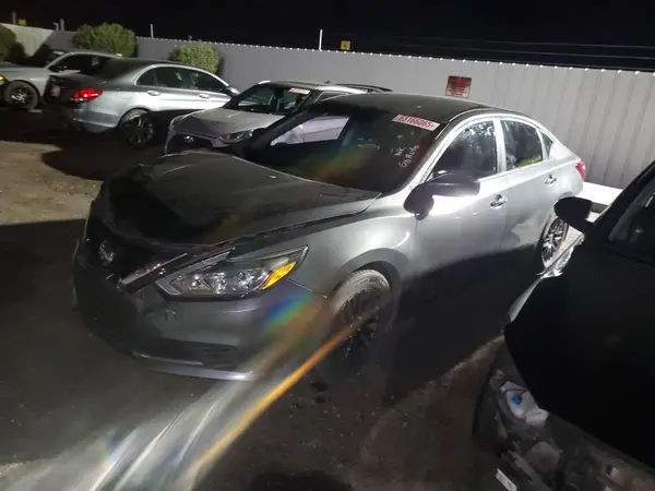 1N4AL3AP1JC149399 2018 NISSAN ALTIMA - Image 1
