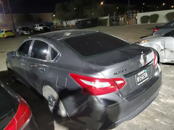 1N4AL3AP1JC149399 2018 NISSAN ALTIMA - Image 2