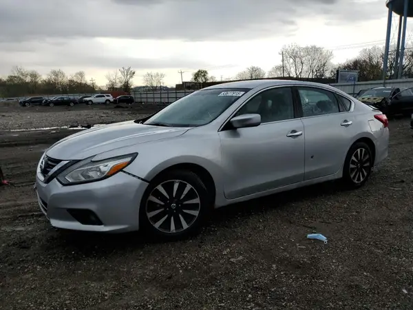 1N4AL3AP1JC150102 2018 NISSAN ALTIMA - Image 1