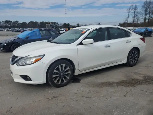 1N4AL3AP1JC151475 2018 NISSAN ALTIMA - Image 1