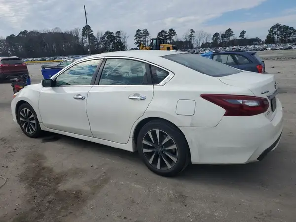 1N4AL3AP1JC151475 2018 NISSAN ALTIMA - Image 2