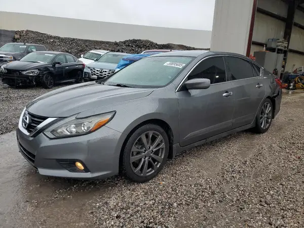 1N4AL3AP1JC152478 2018 NISSAN ALTIMA - Image 1