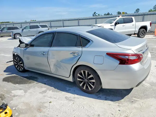1N4AL3AP1JC154179 2018 NISSAN ALTIMA - Image 2